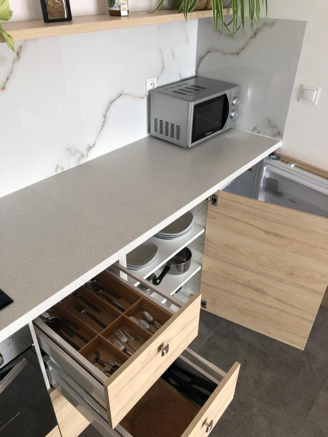 Apartamenty Maja Нови Тарг Екстериор снимка